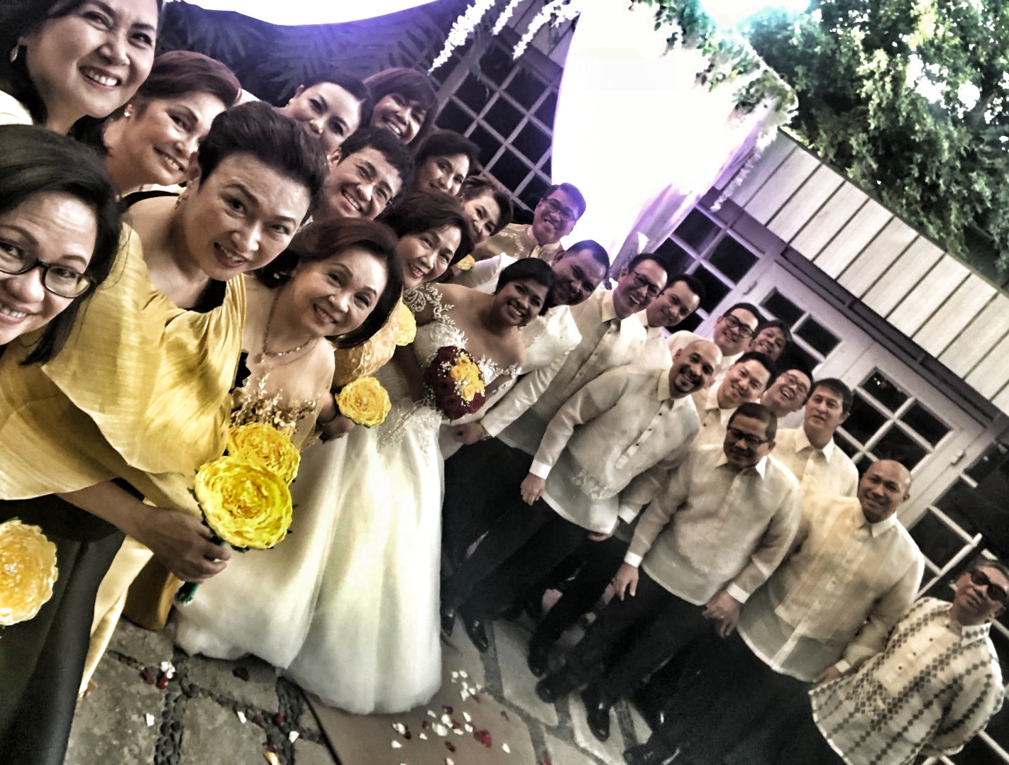 Jover Laurio a.k.a. @PinoyAkoBlog’s wedding a who’s-who of diminished and DEFEATED Opposition politicians