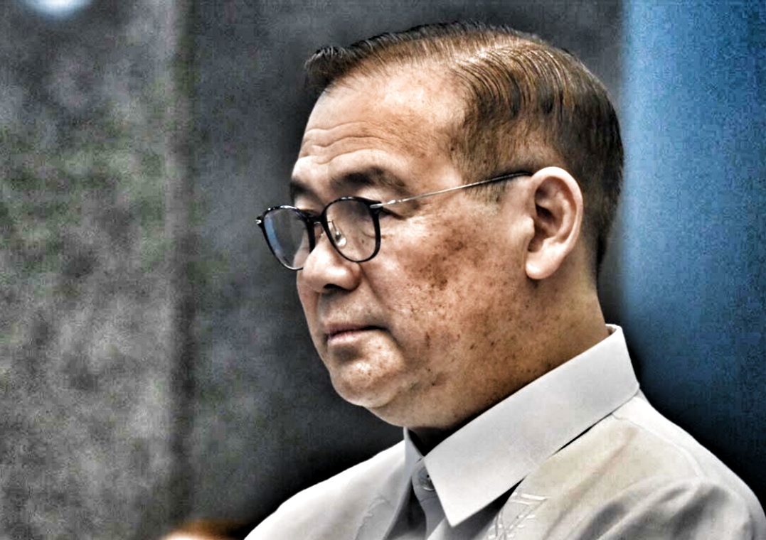 Teddy Locsin Jr FAILED at both defending Kris Aquino and addressing the DFA passport data leak issue